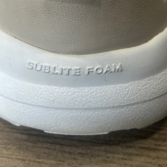 GUC Reebok Women’s Cardio Motion Cross Trainer Beige and Pink Casual Size 9 - Picture 9 of 13